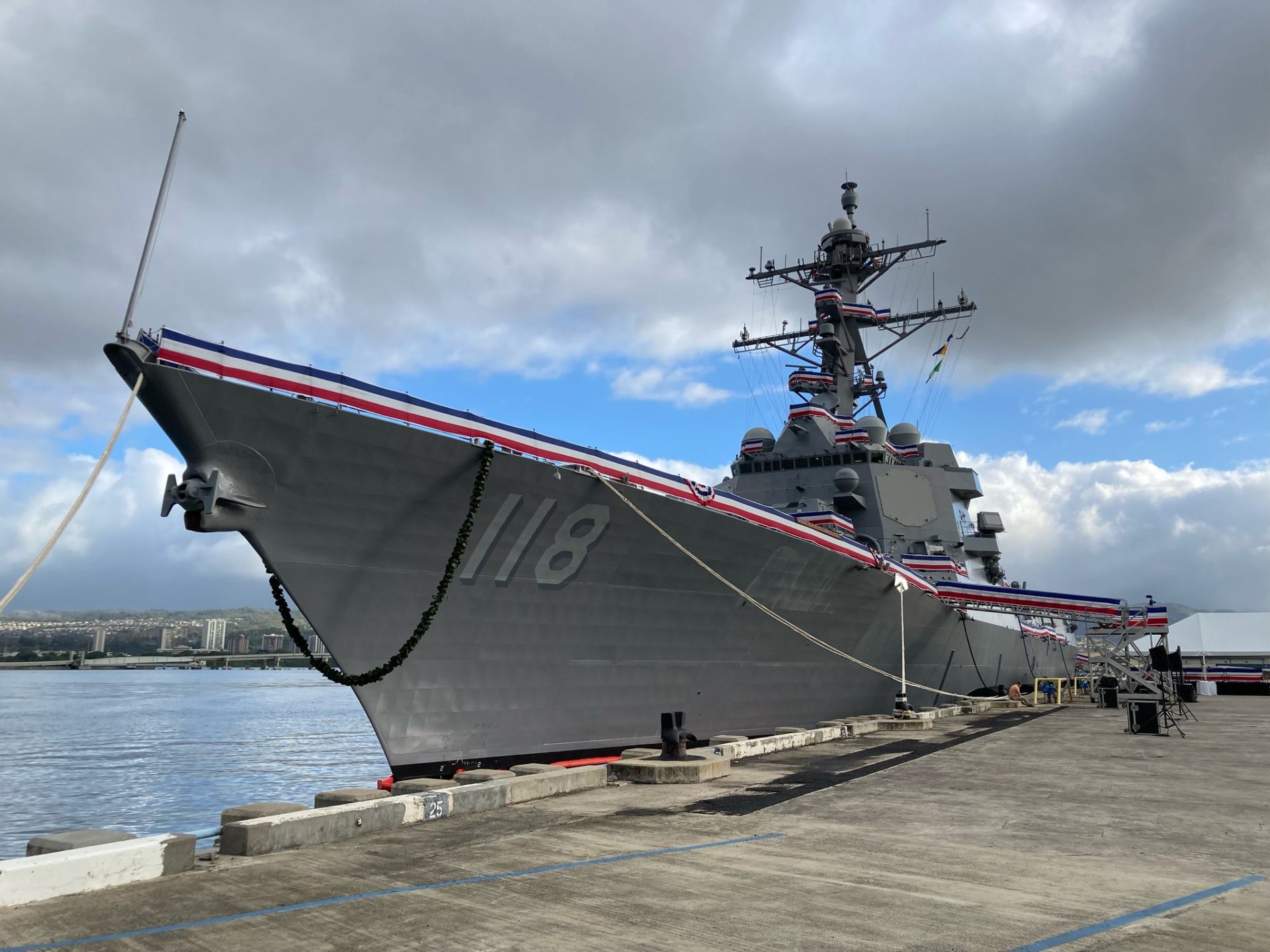 Marinha dos EUA comissiona o destróier USS Daniel Inouye DDG 118