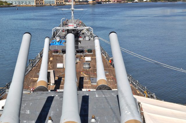 Uma Visita Ao 'battleship' New Jersey BB-62 - Poder Naval