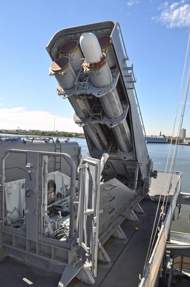 Uma Visita Ao 'battleship' New Jersey BB-62 - Poder Naval