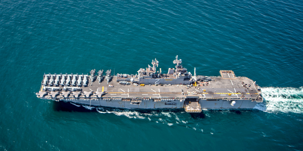 Situação atual dos navios de assalto anfíbio da Marinha dos EUA - Poder ...