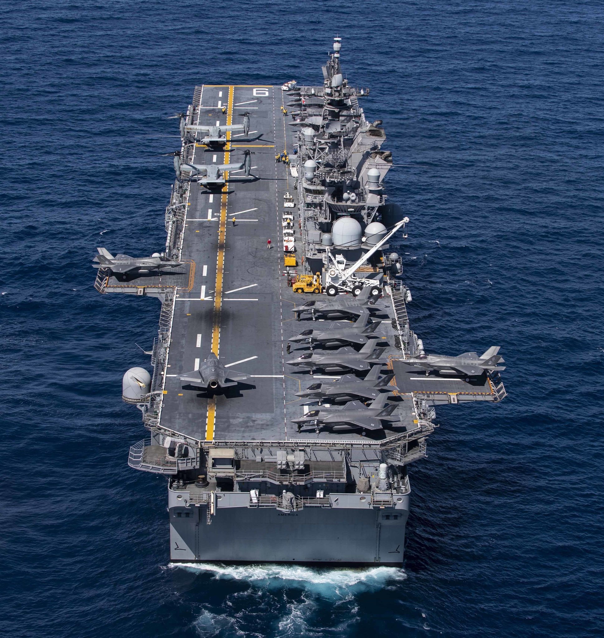 FOTOS: USS America (LHA-6) opera com 13 caças F-35B - Poder Naval - A ...