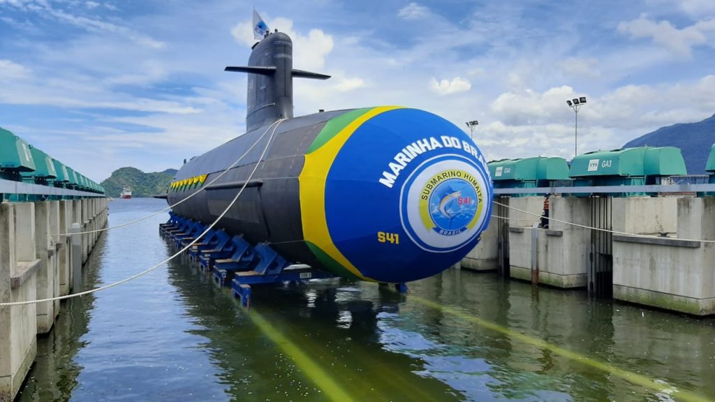 FOTOS Lançamento ao mar do Submarino Humaitá S Poder Naval