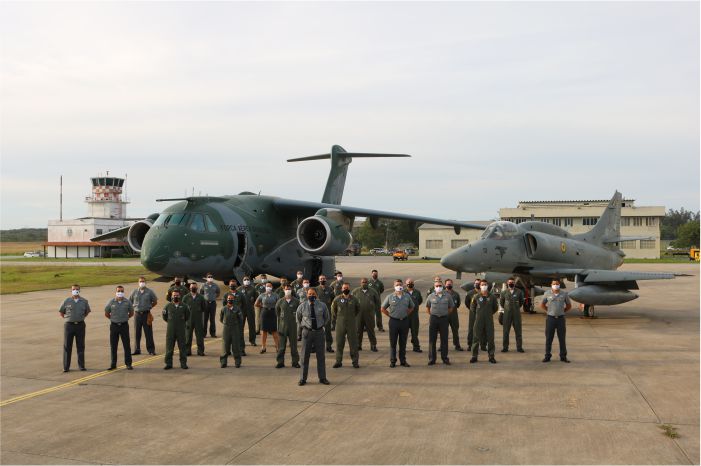 Passagem de Comando da Aviação do Exército – Defesa Aérea & Naval