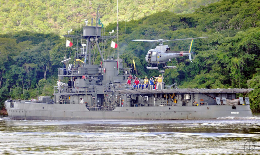 Navio Mais Antigo Da Marinha Do Brasil Em Serviço Completa 85 Anos ...